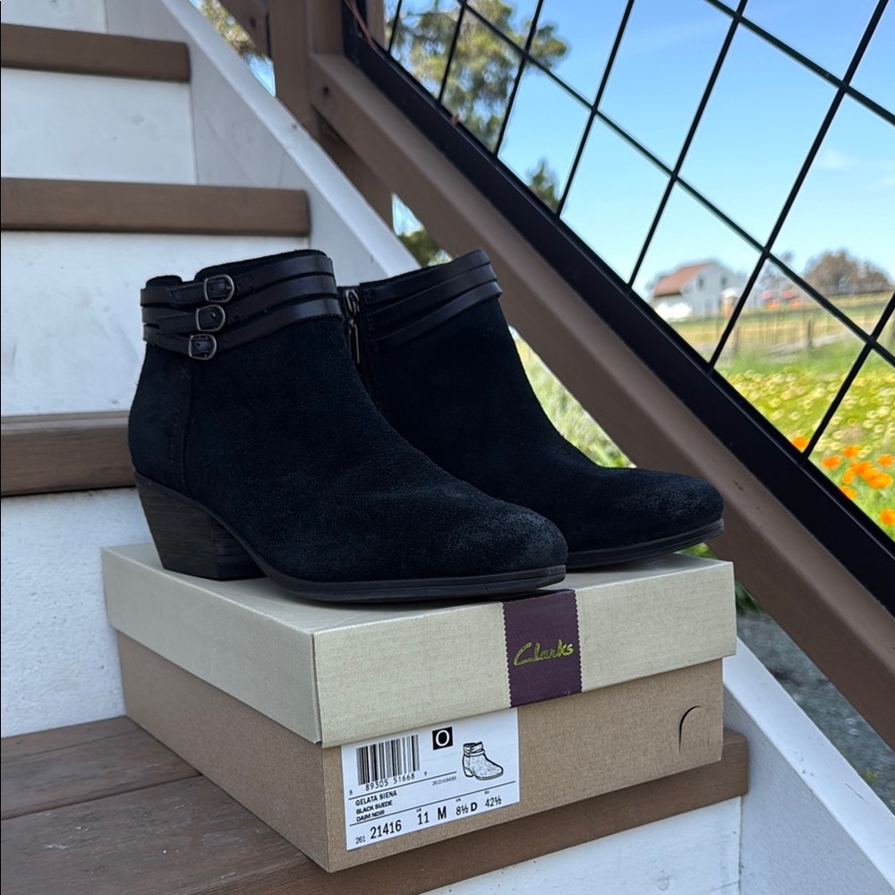 Clarks Gelata Siena Black Suede Ankle Boots